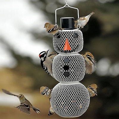 Snow Man Wire Mesh Bird Feeder 