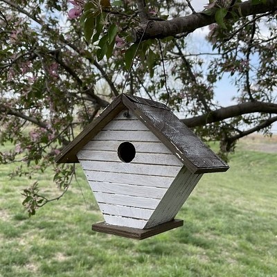 Shiplap Hanging Wren House 