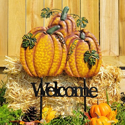 Metal Triple Pumpkins Yard Art 
