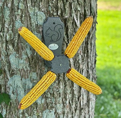 Recycled Poly 4 Cob Spinner Squirrel Feeder 